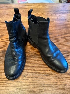Black Thursday Everyday Chelsea Boots Men’s Leather Lug Sole Size9 classic style